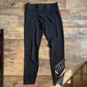 Nike cropped leggings